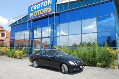 Image of 2010 Mercedes Benz E300 for sale in Nairobi