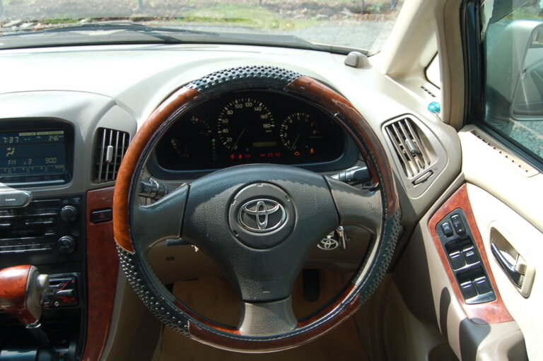 2007 Toyota Harrier