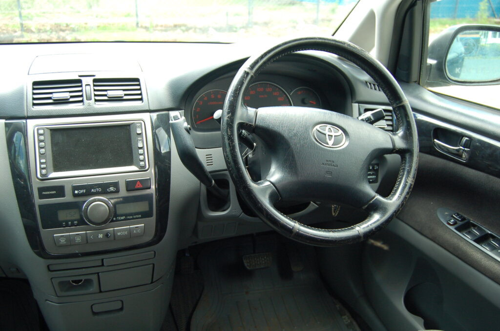 2002 Toyota Ipsum