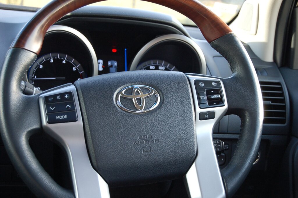 2014 Toyota LandCruiser Prado TX