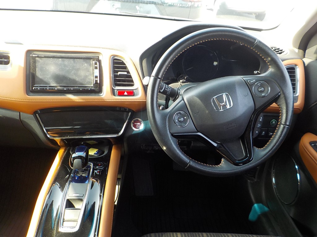 2015 Honda Vezel Hybrid Z