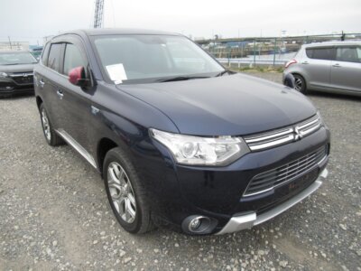 Image of 2015 Mitsubishi Outlander PHEV G Safety Package for sale in Nairobi