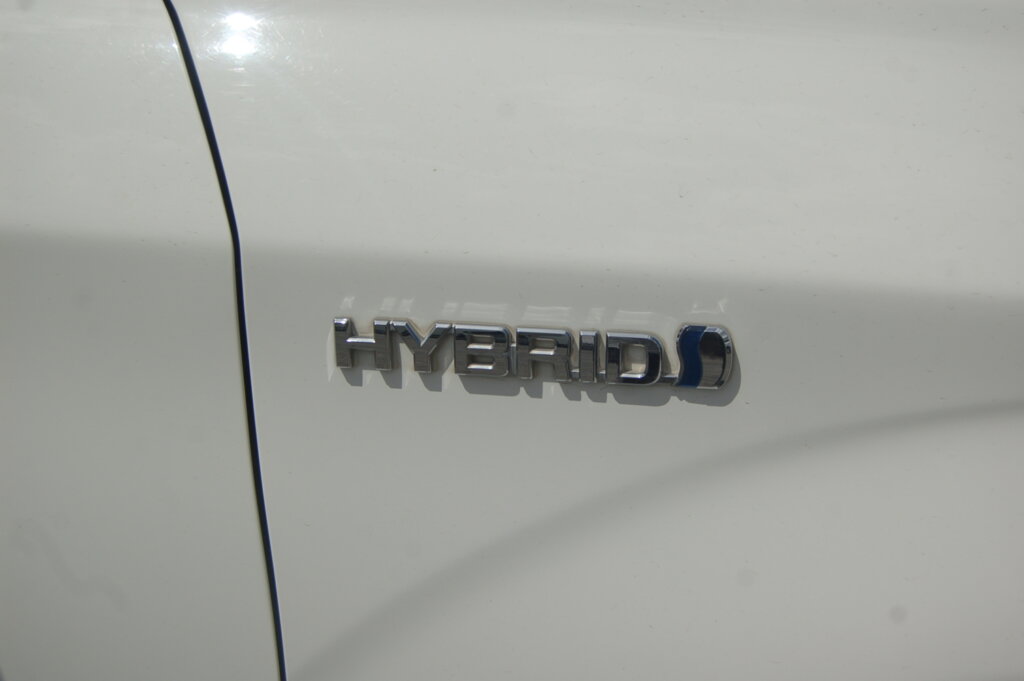2015 Toyota Corolla Fielder Hybrid