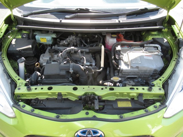 2015 Toyota Aqua Hybrid G
