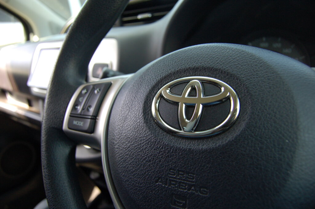 2015 Toyota Vitz Jewela