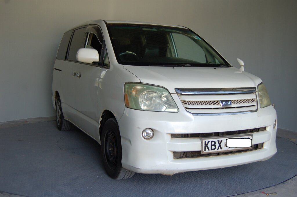 toyota-noah-for-sale-in-nairobi-kenya-get-toyota-noah-prices-in-kenya