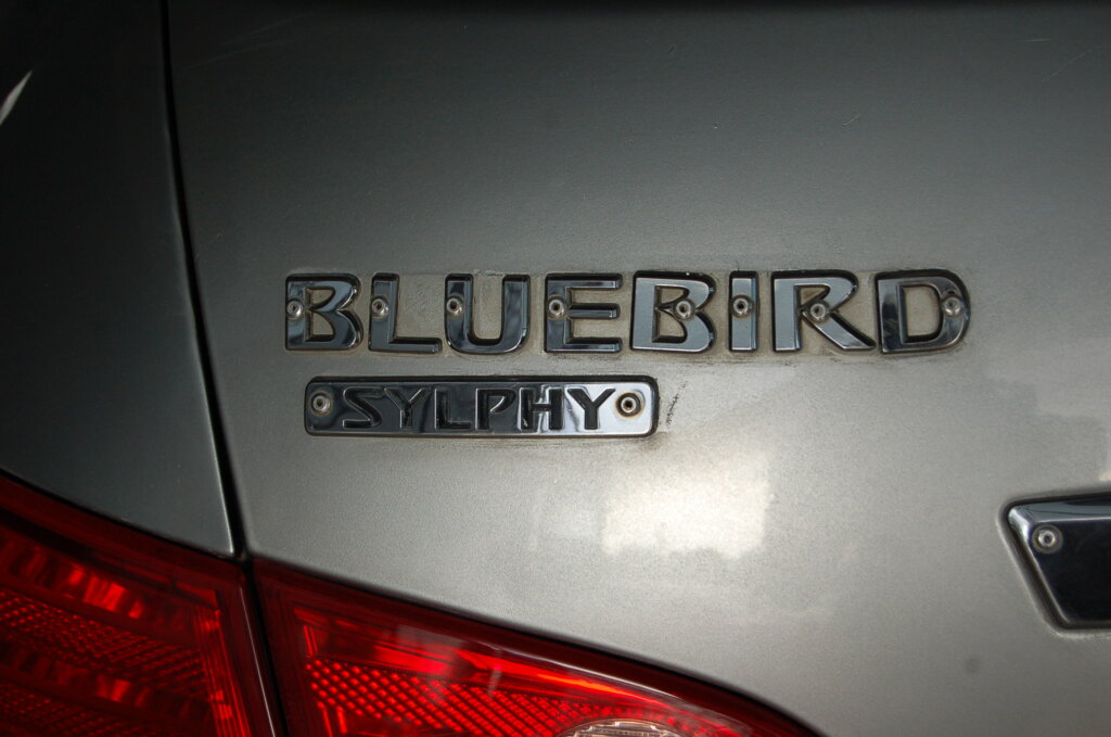 2006 NISSAN BLUE BIRD SYLPHY