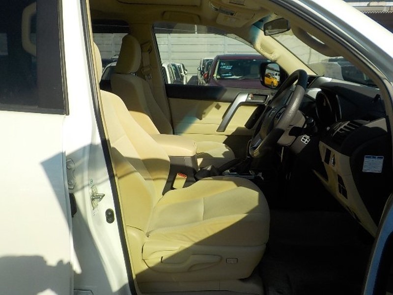 2016 TOYOTA LAND CRUISER PRADO TX