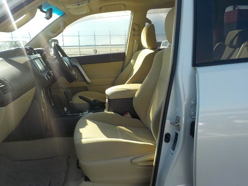 2016 TOYOTA LAND CRUISER PRADO TX