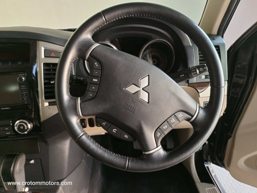 2016 Mitsubishi Pajero Exceed