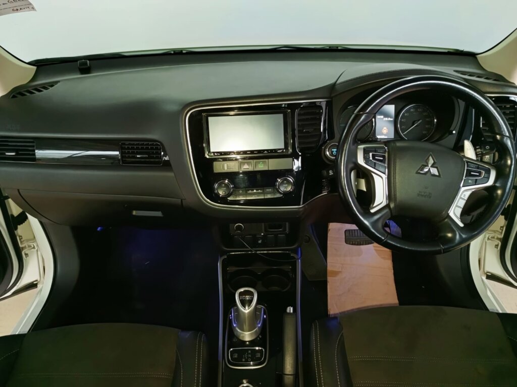2017 Mitsubishi Outlander With Sunroof