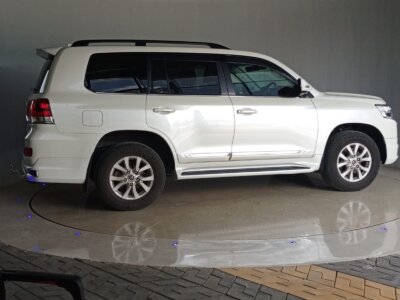 Image of 2017 Toyota Landcruiser V8 with Sunroof for sale in Nairobi