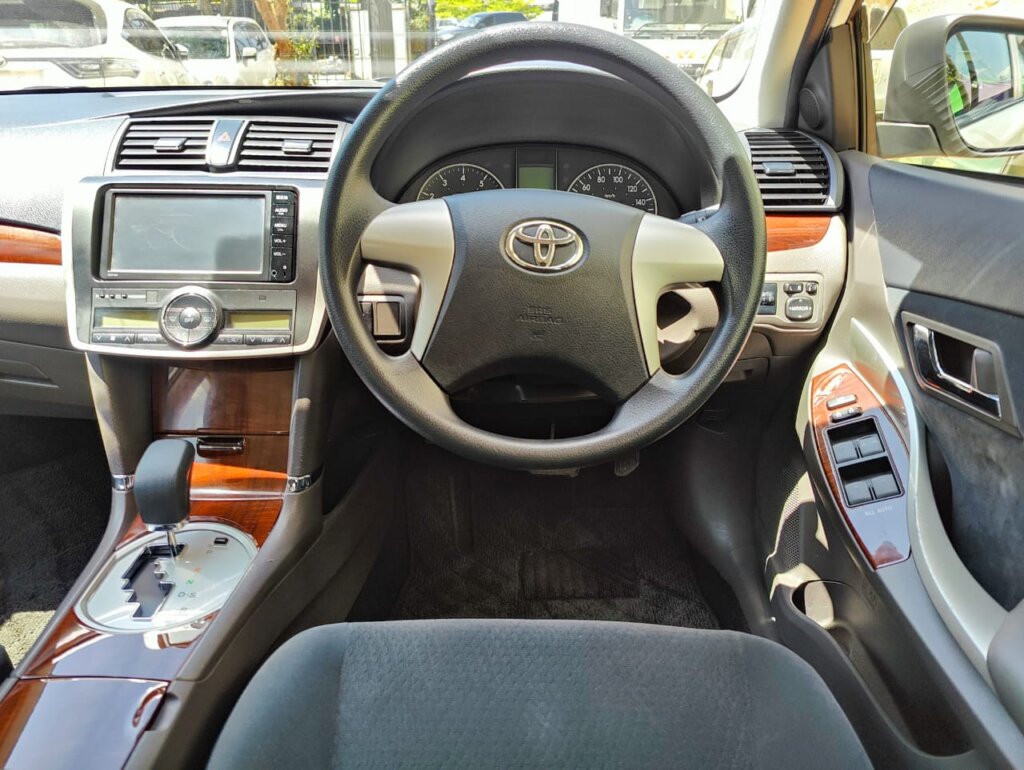 2016 Toyota Allion