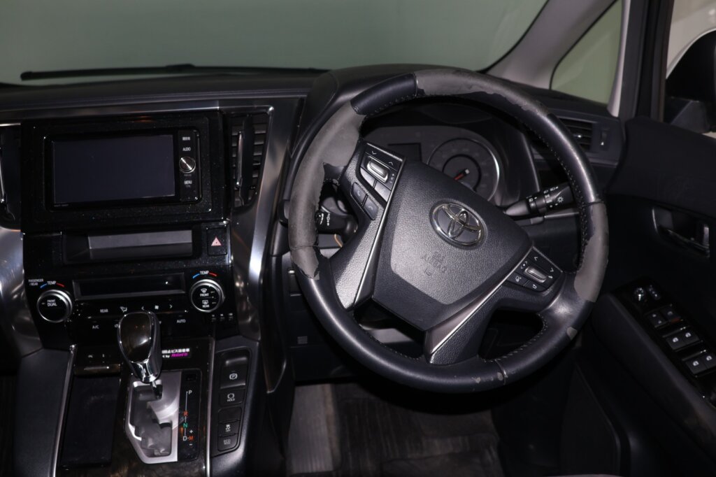 2016 Toyota Alphard