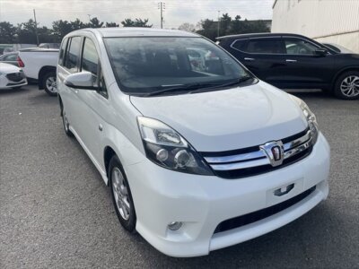 Image of 2016 Toyota Isis for sale in Nairobi