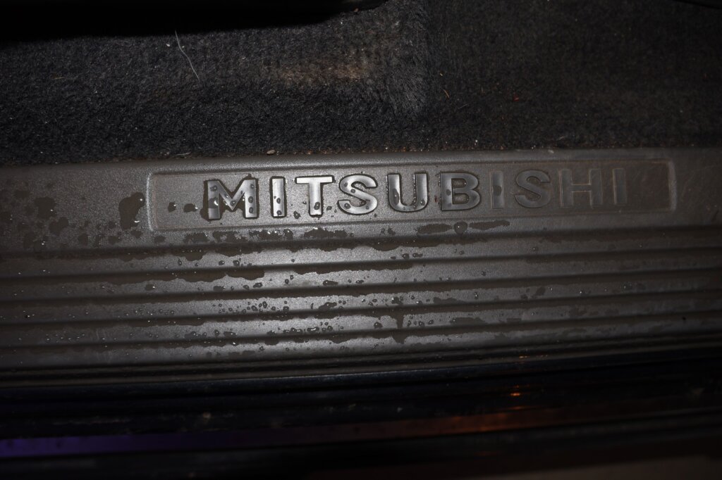 2004 Mitsubishi Pajero