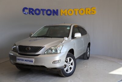 Image of 2004 Toyota Harrier