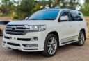 2017 Toyota Landcruiser V8 Offer! thumbnail