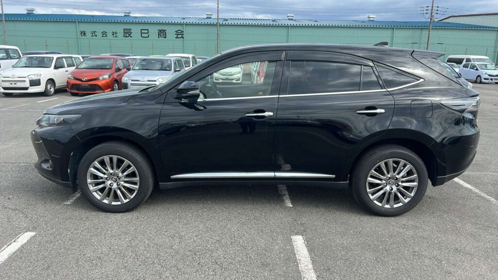 2017 Toyota Harrier With Sunroof ZSU60