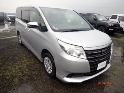 Image of 2017 TOYOTA NOAH X for sale in Nairobi