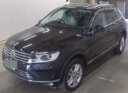 2017 Volkswagen Touareg thumbnail