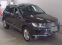 2017 Volkswagen Touareg thumbnail