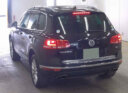 2017 Volkswagen Touareg thumbnail