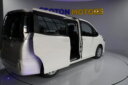 Toyota Voxy thumbnail