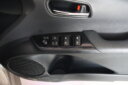 2016 Toyota Prius thumbnail