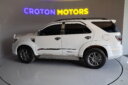 2010 Toyota Fortuner thumbnail