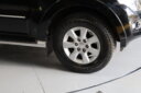 2015 Mitsubishi Pajero thumbnail