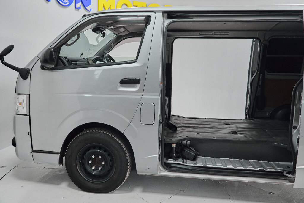 2018 Toyota Hiace