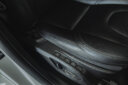 2017 Volvo V40 thumbnail