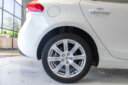 2017 Volvo V40 thumbnail