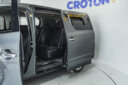 2011 Toyota Alphard thumbnail