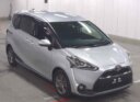 2018 Toyota Sienta thumbnail