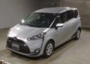 2018 Toyota Sienta thumbnail