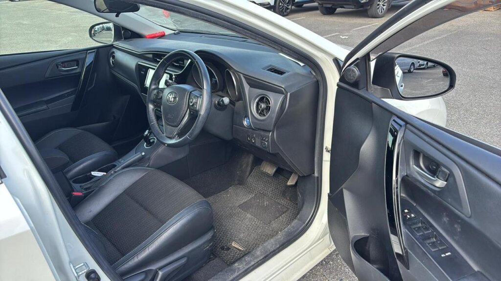 2018 Toyota Auris Hybrid