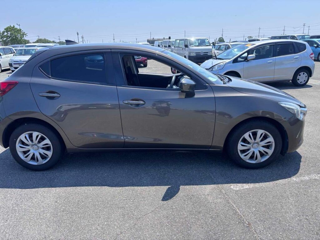 2018 Mazda Demio
