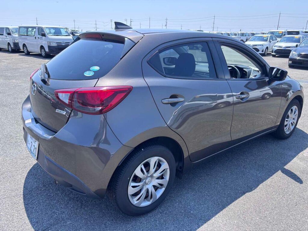 2018 Mazda Demio