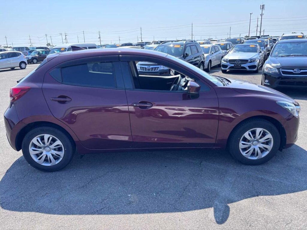 2018 Mazda Demio