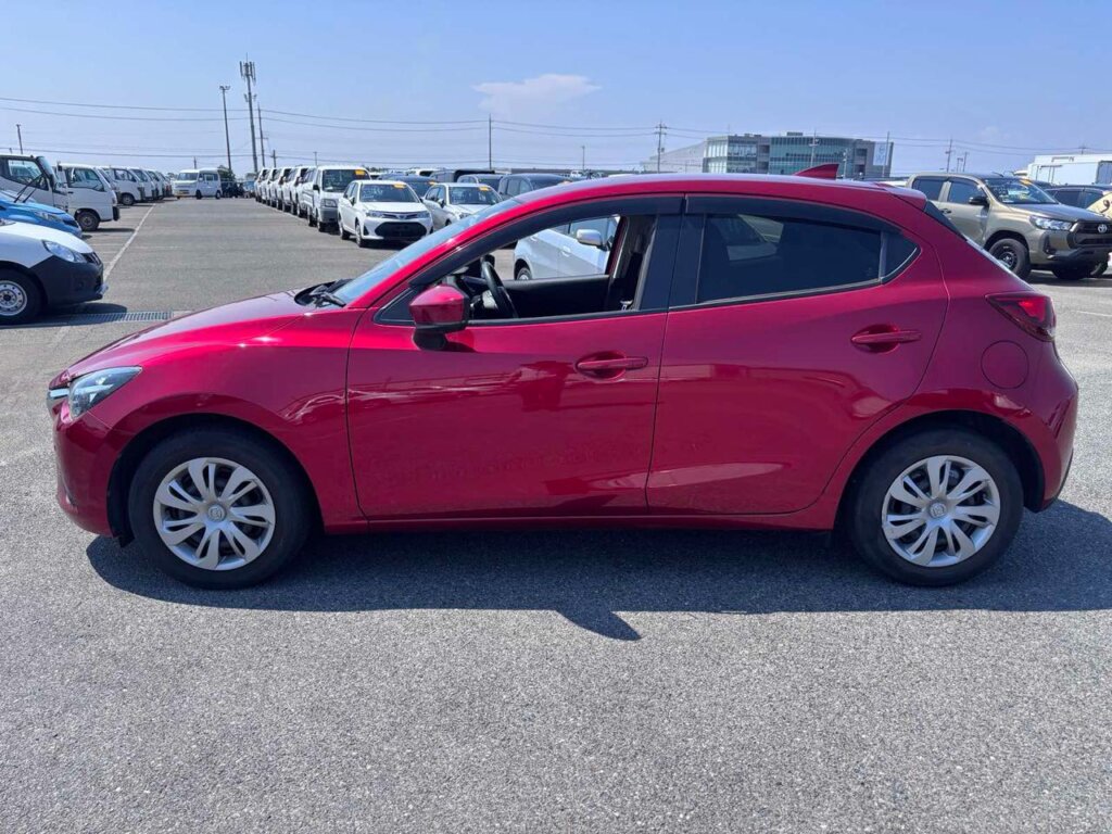 2018 Mazda Demio
