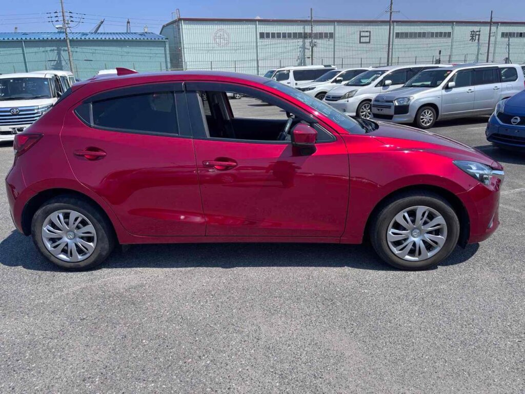2018 Mazda Demio