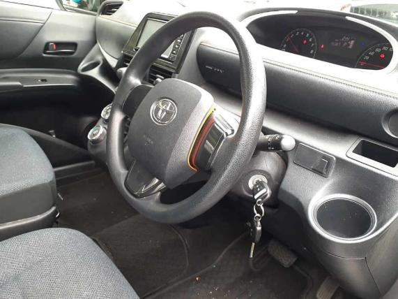 2018 Toyota Sienta