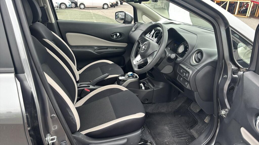 2018 Nissan Note E-Power X