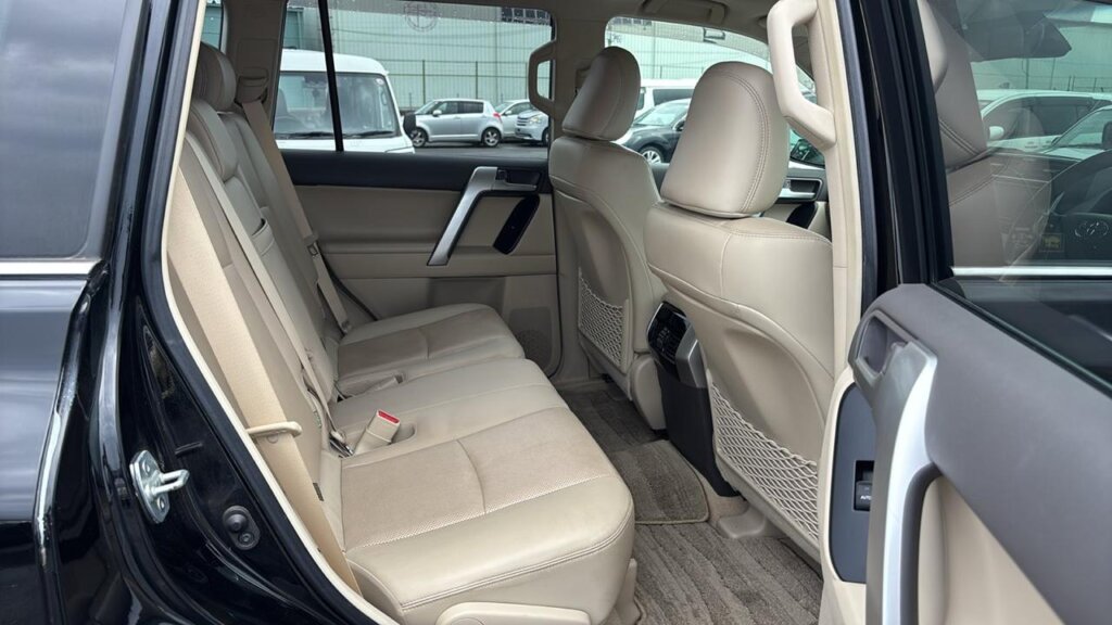 2020 Toyota Prado TX L