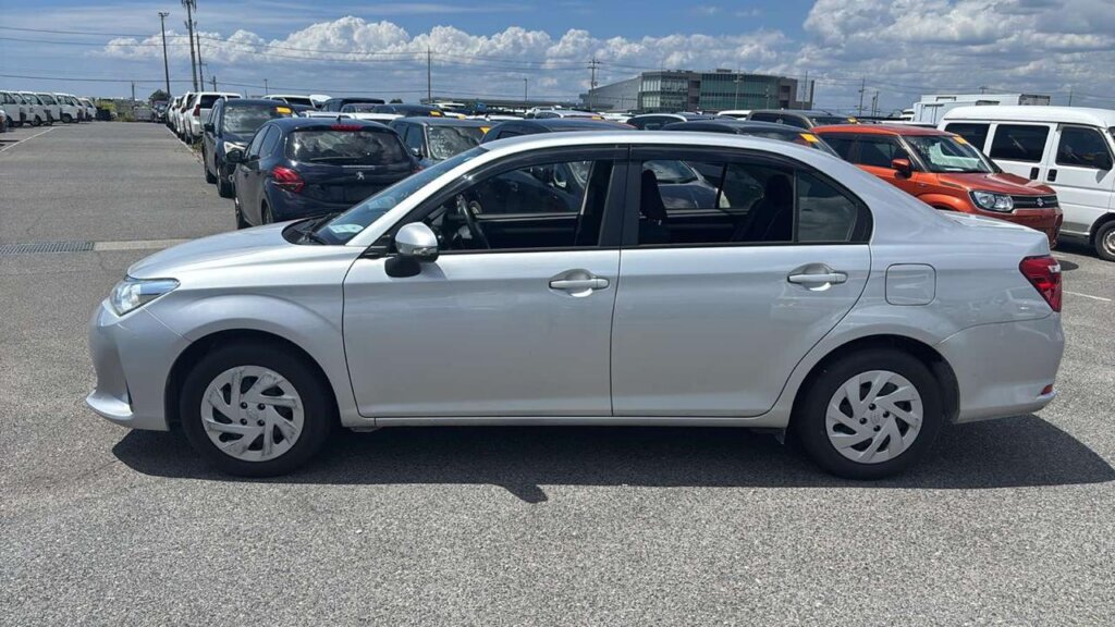 2018 Toyota Corolla Axio