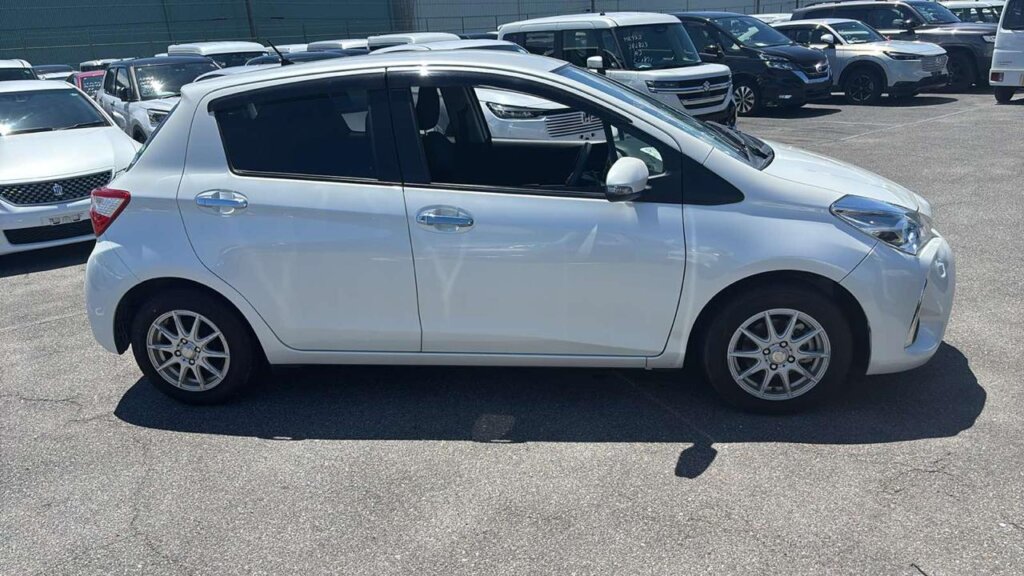 2018 Toyota Vitz