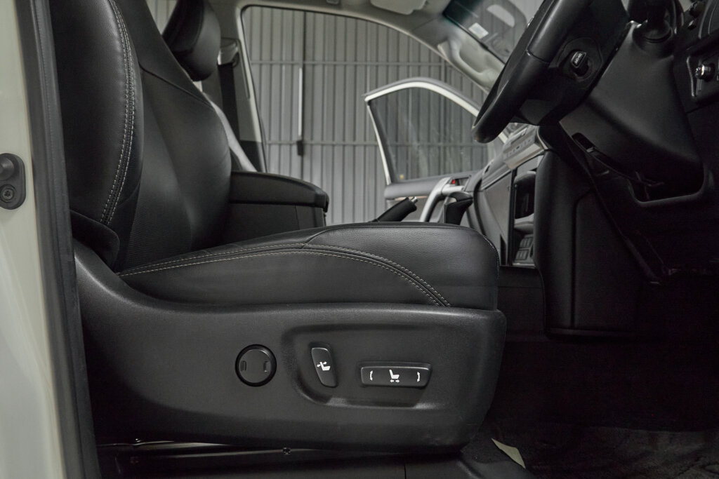 2020 Toyota Prado