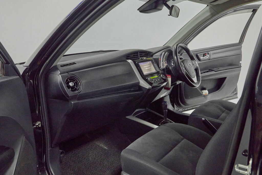 2016 Toyota Fielder